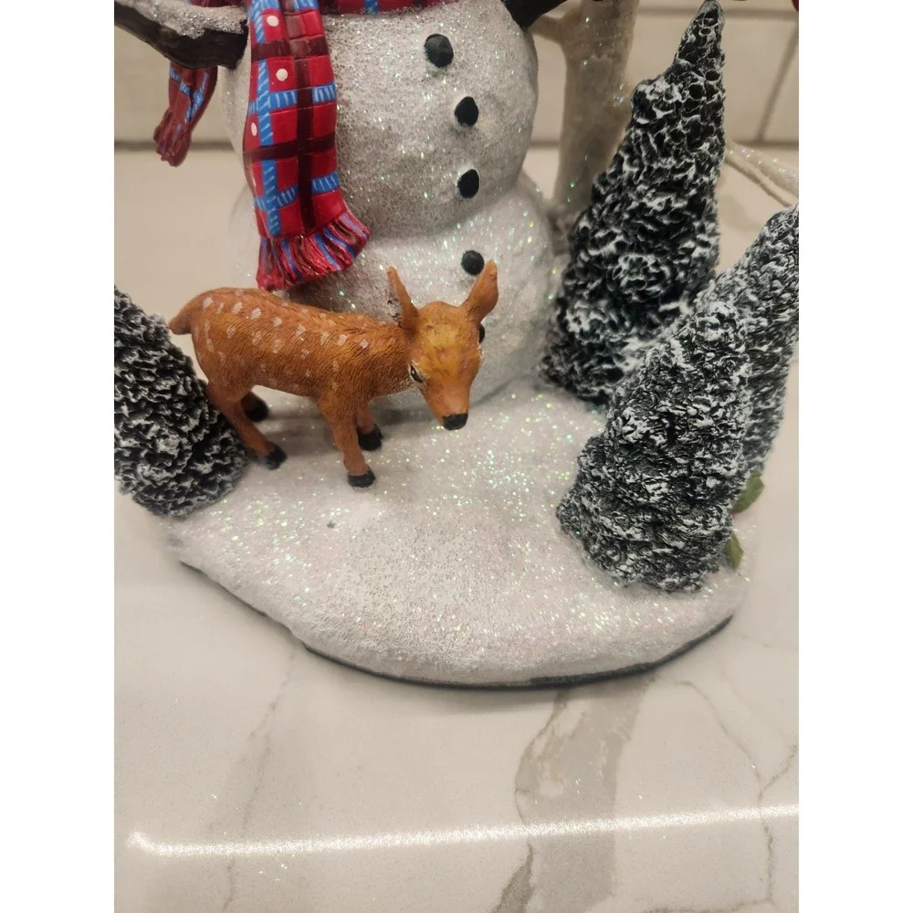 Bradford Exchange Winters Gathering Illuminated Musical Figurine See Description